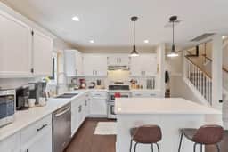 4BR Retreat Near Austin | Backyard & Fire pit
