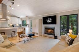 5BR Hill Country Pool Retreat • Fire Pit Sleeps 12