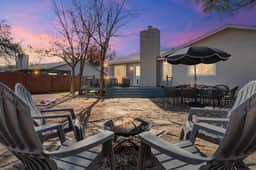 Family Retreat | Cowboy Pool, Switch & Kids Barn
