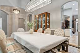 Modern 4BR Home by Dell Diamond | Sleep 8