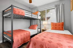 Play & Relax Retreat -Games & Workspace - Sleeps 7
