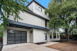 Spacious 5BR Central Austin Home w/Pool table, Sleeps 13