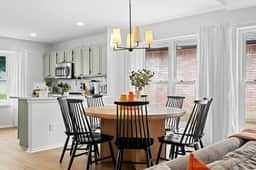 Modern & Cozy 3BR Retreat | Sleeps 7