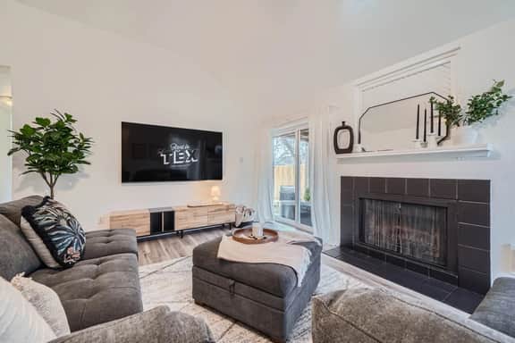 4BR Family Retreat Near Austin & Kalahari