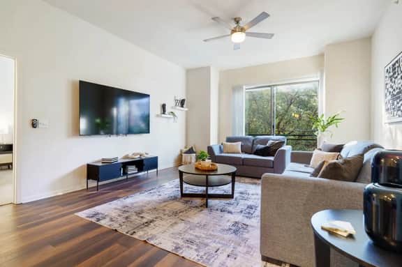 Luxury 2BR/2BA Domain Condo • Pool & Modern Décor