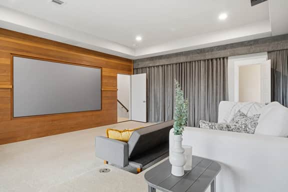Luxury 4BR Escape | Private Cinema & Views