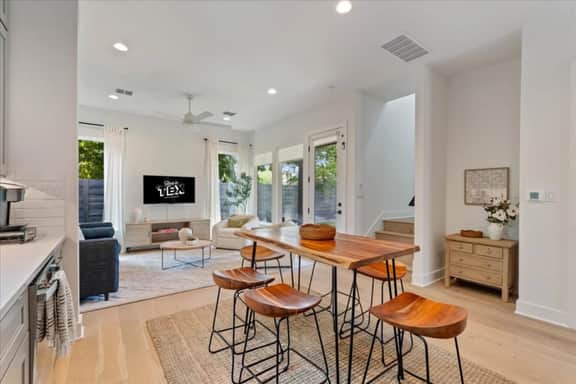 Modern Family Comfort | 2BR/2.5BA Sleeps 6