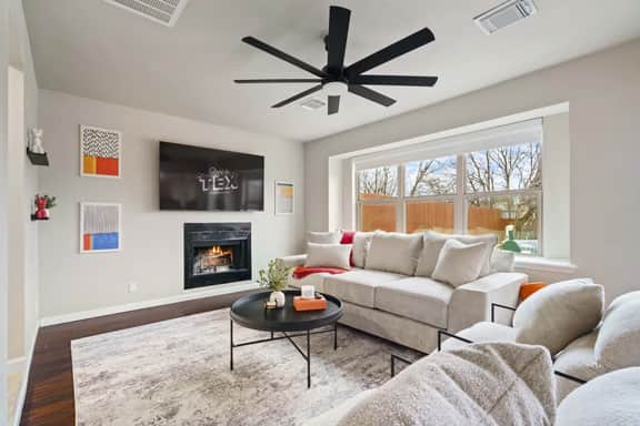 Pool, Games, King Suite - 3BR sleeps 9