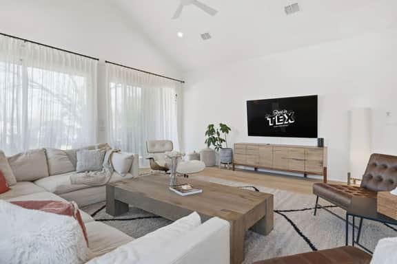 South Austin Pool & Sauna 4BR w/Firepit & Playroom